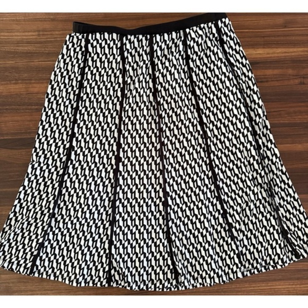 Ashley Stewart Plus Size Black & White Elastic Waist Skirt Size 1X‎